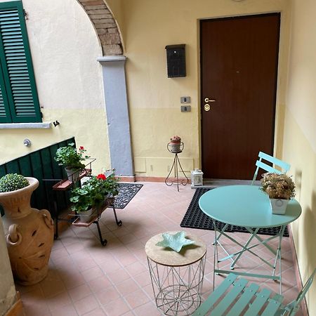 Civico 2 Operetta Marina Apartment Кремона Екстериор снимка