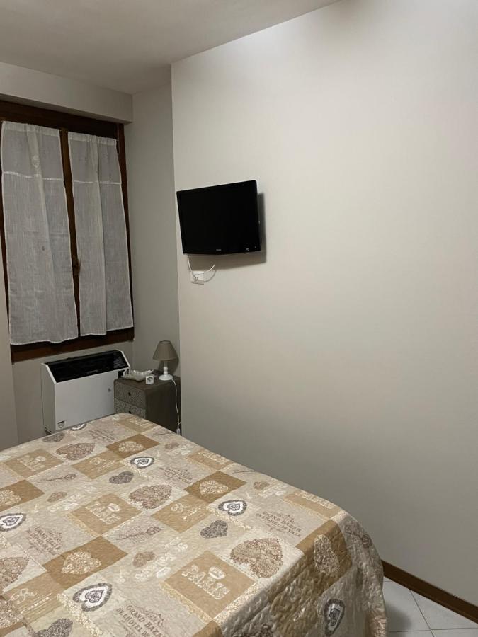 Civico 2 Operetta Marina Apartment Кремона Екстериор снимка